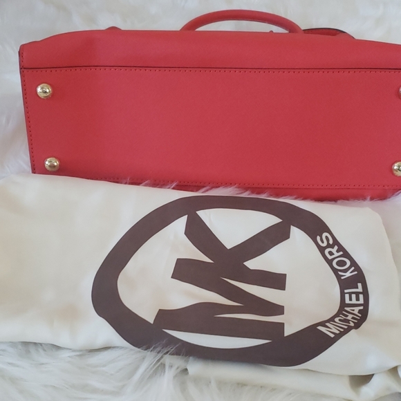 Bag - Picture 3 of 5